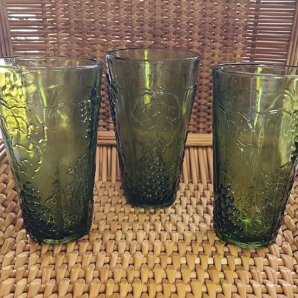 Vintage Set Of 3 Indiana Colony Harvest Grape Green Glasses - Picture 1 of 7